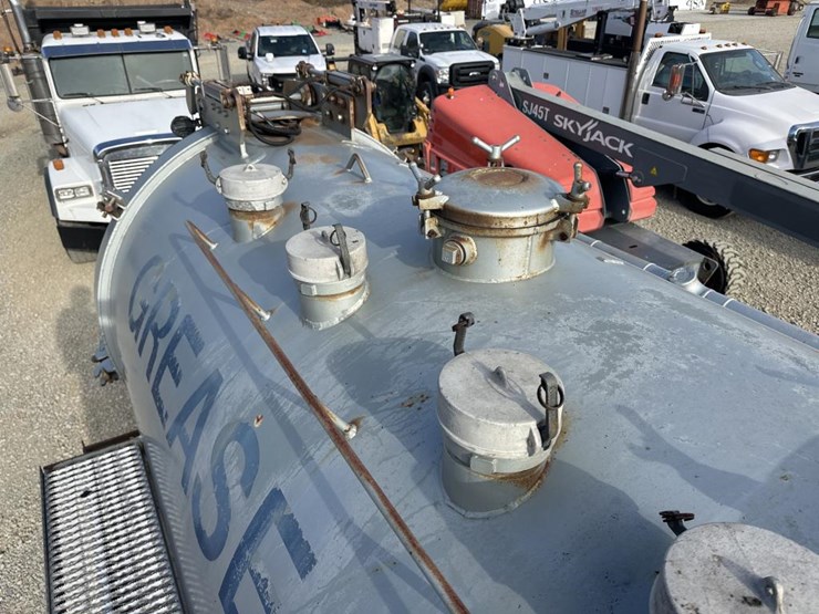 2005-kenworth-t800-image-38