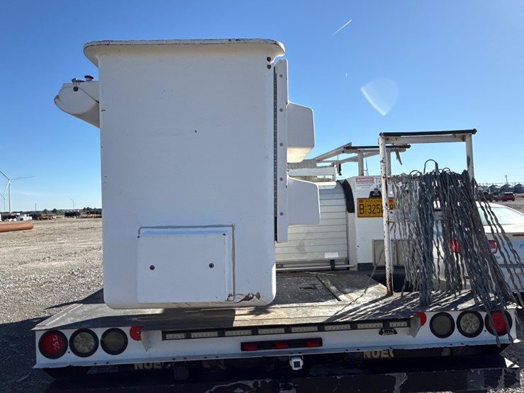 2012-ford-f550-image-11