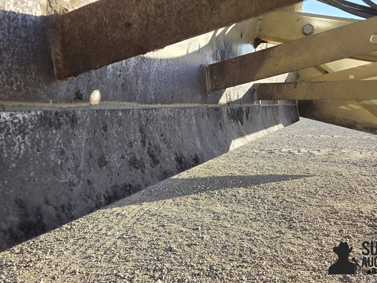 land-pride-bb4512-image-18