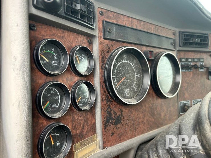 2003-cat-3126-image-23