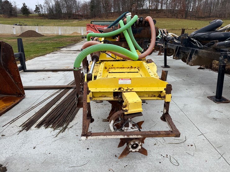 #1152-•-25'-aerway-with-fold-up-wings-(north-freedom,-wi)-image-2