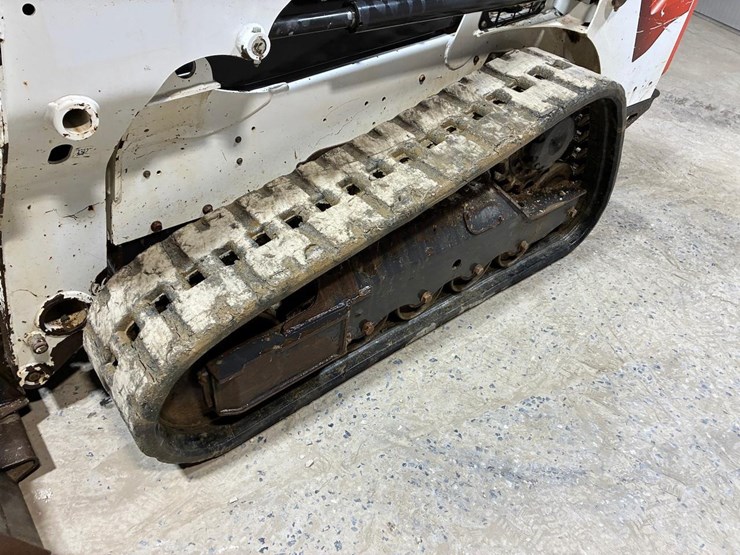 2022-bobcat-t550-image-12