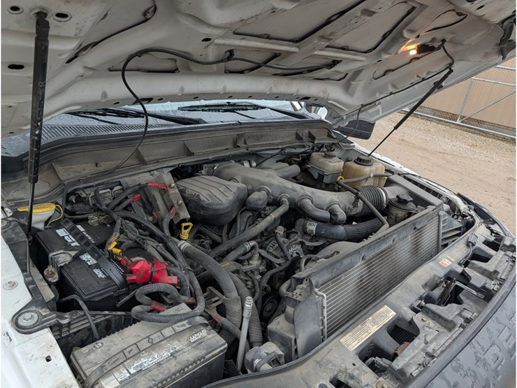 2012-ford-f450-image-16