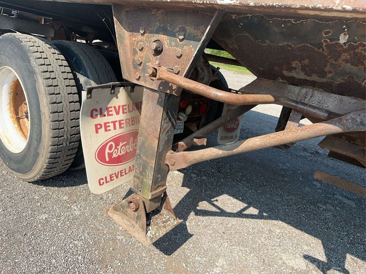 1995-wheeler-gh2-hopper-bottom-trailer-image-26