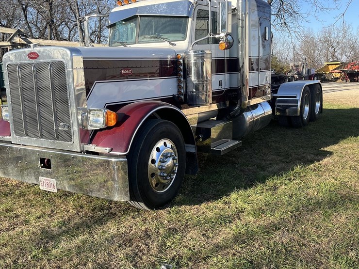 2007-peterbilt-379-image-2