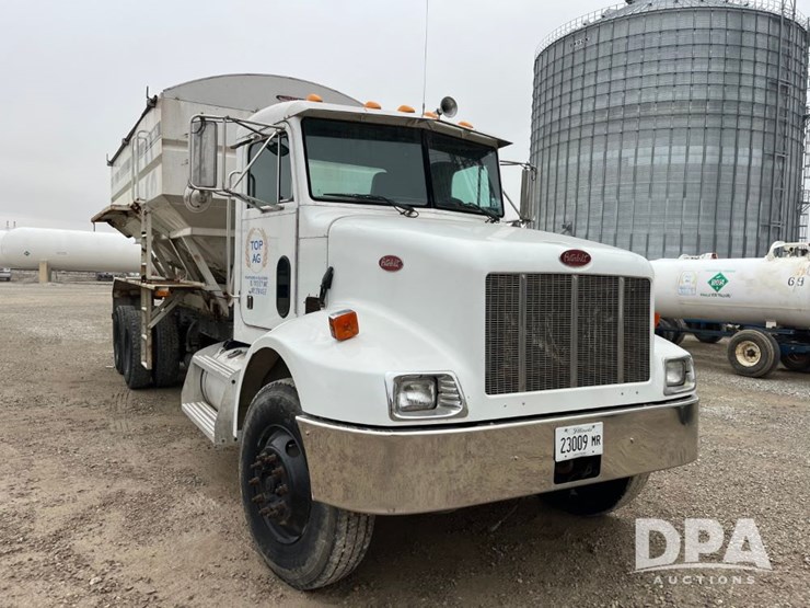 2001-peterbilt-330-image-3