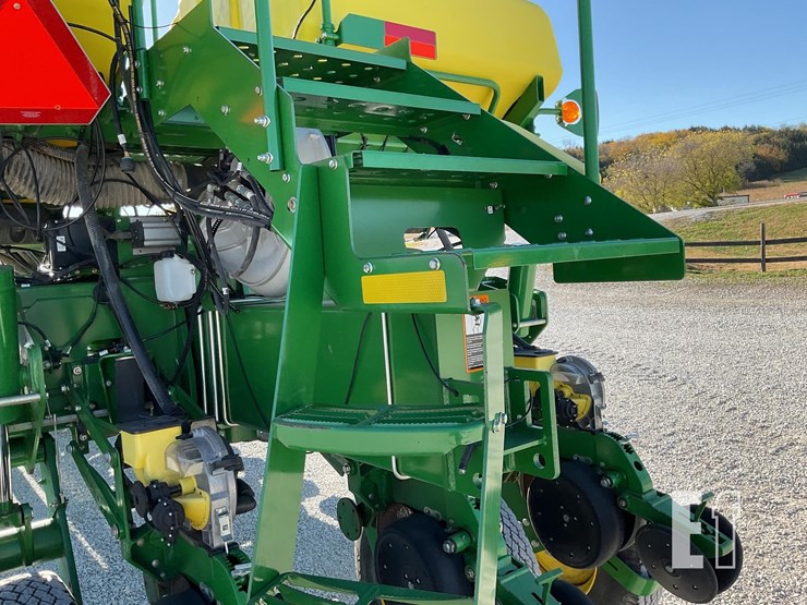 john-deere-1770-ccs-image-35