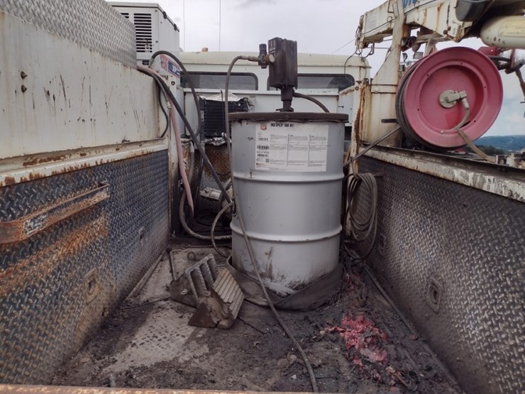 freightliner-fl60-image-29