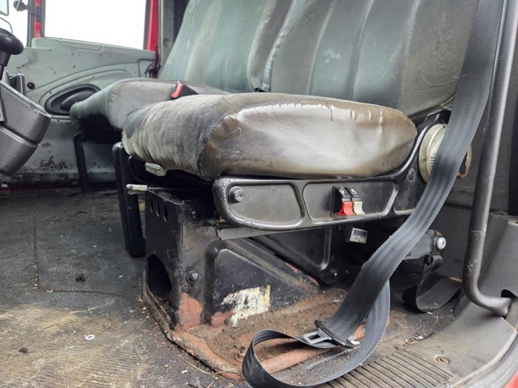 2011-international-durastar-4400-image-79