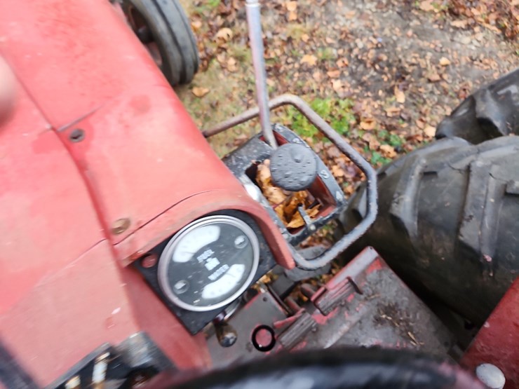 1969-ih-826-diesel-tractor-image-17