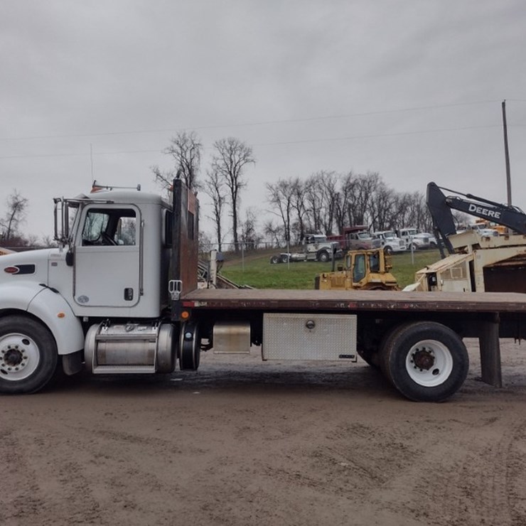 PETERBILT 337