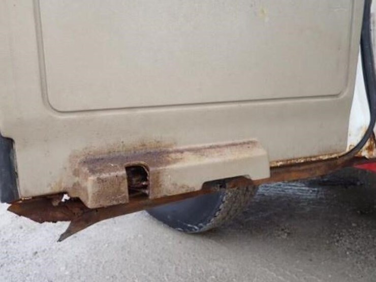 2010-ford-e350-xlt-image-68