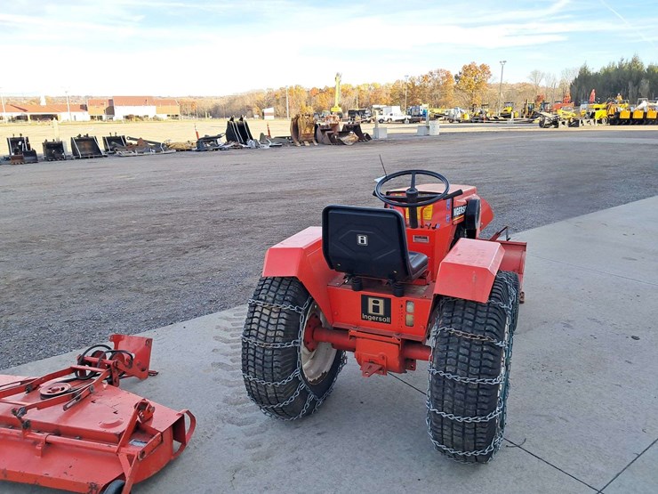 case-444-compact-tractor-image-3