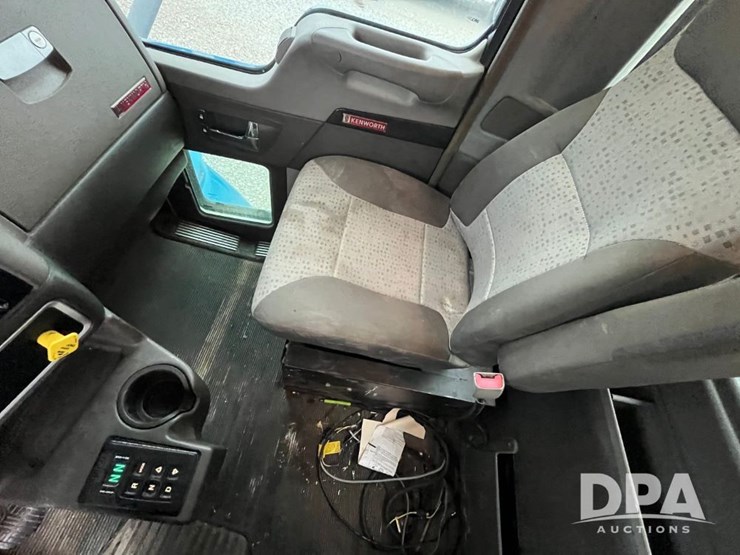 kenworth-t440-image-72