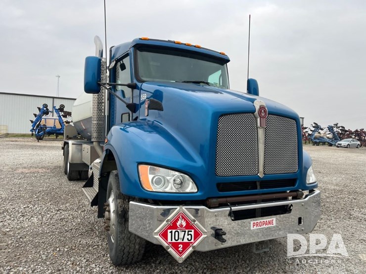 kenworth-t440-image-4