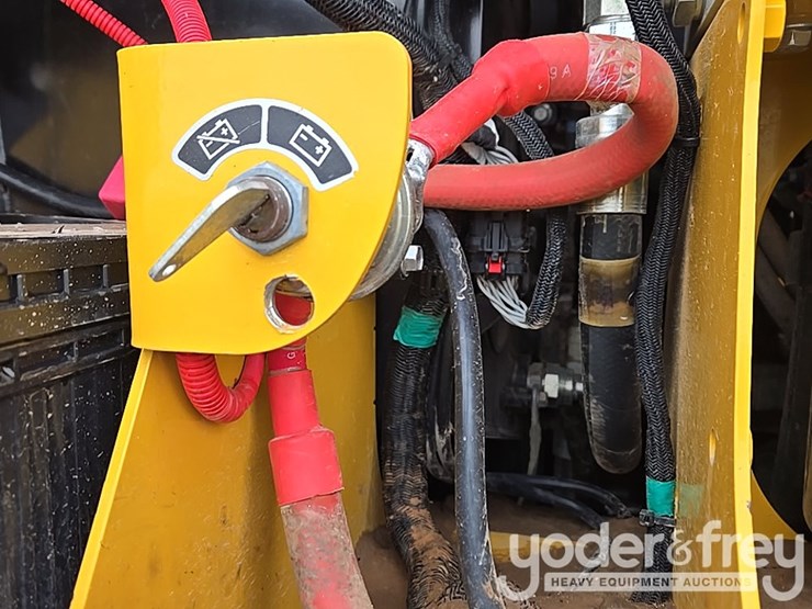 2019-deere-850l-lgp-image-111