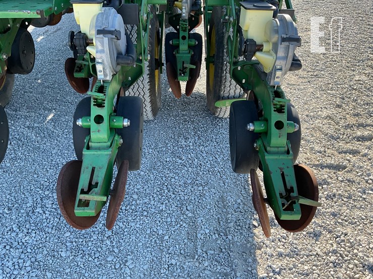 john-deere-1790-image-24