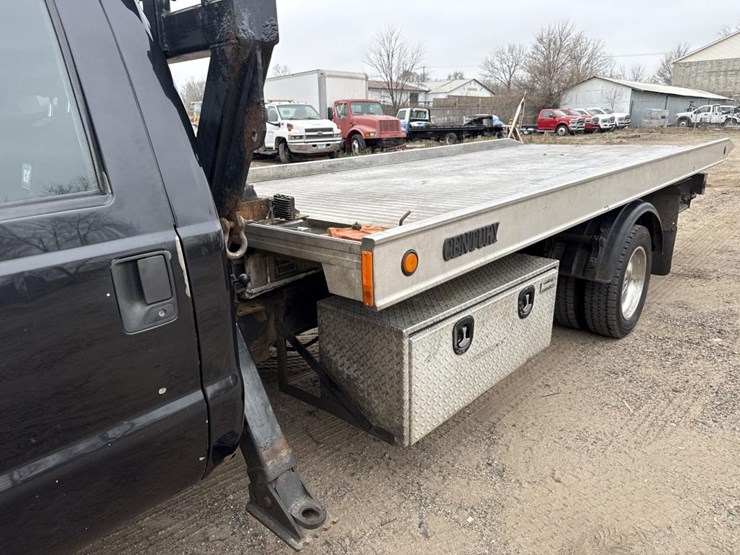 ford-f550-xlt-image-18