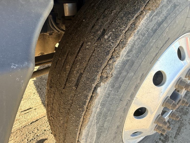 2017-international-prostar-image-37