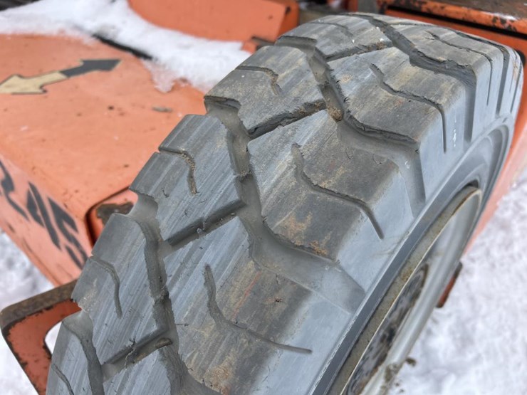 jlg-e300ajp-image-31