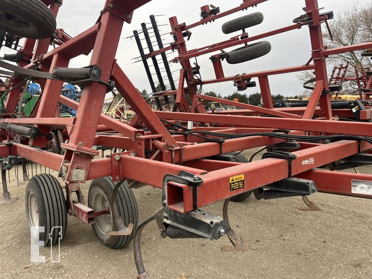 case-ih-4300-image-23