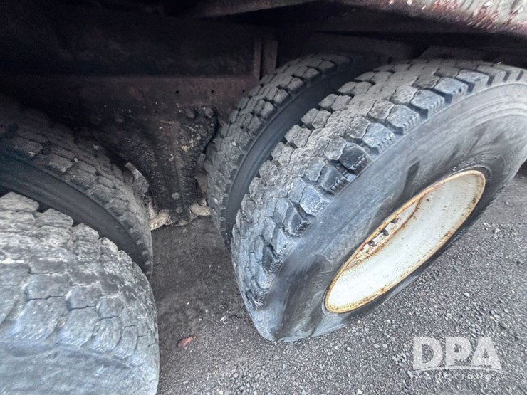 kenworth-t600a-image-39