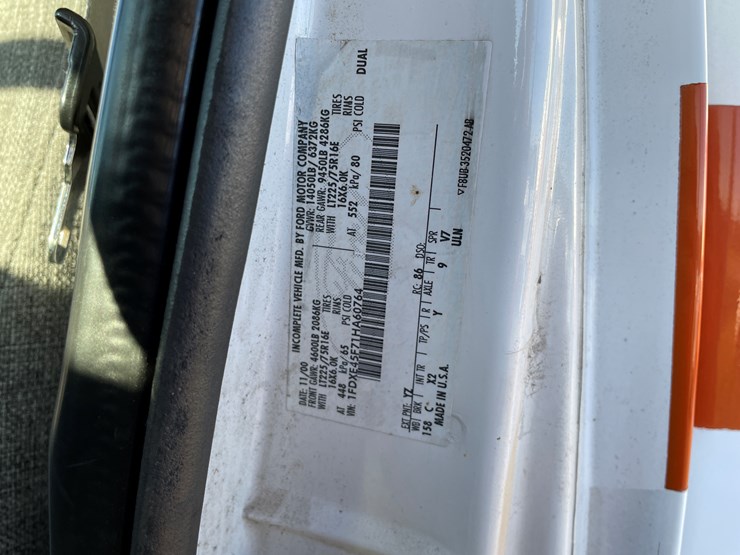 2001-ford-transit-image-28