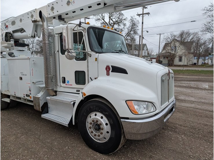 2012-kenworth-t370-image-5