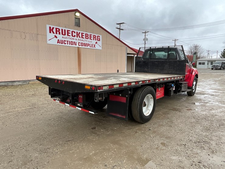 2015-ford-f650-image-9