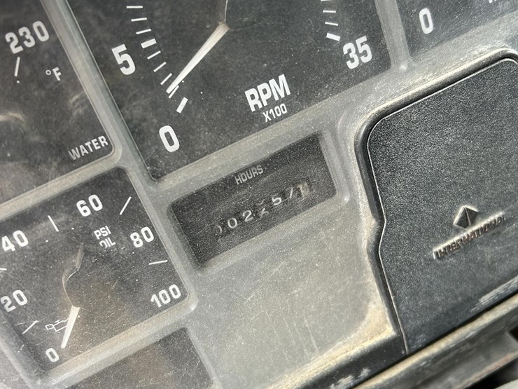 1995-international-4900-image-32