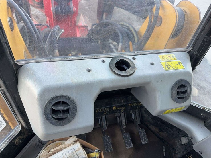 caterpillar-563c-image-26