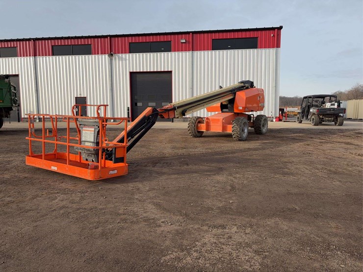 2013-jlg-660sj-image-2