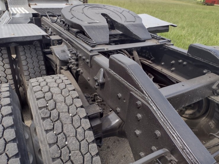 freightliner-m2-106-image-35