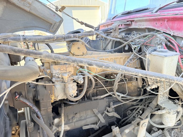 ford-ltl9000-image-38