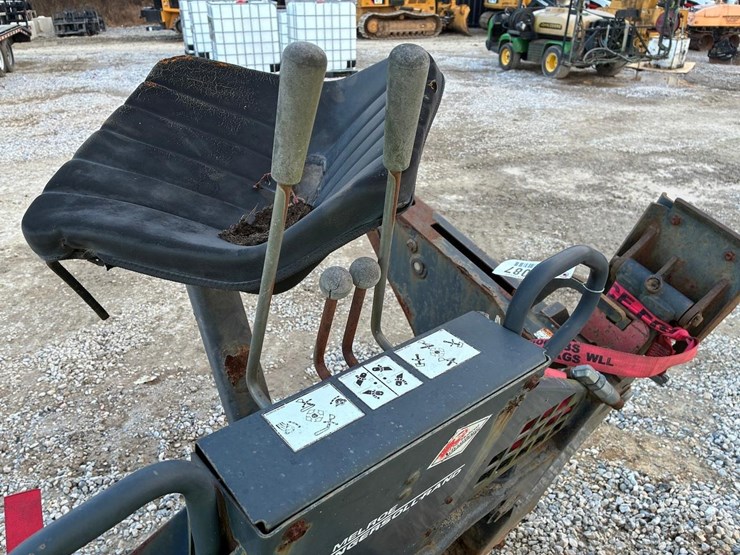 bobcat-811-skid-steer-backhoe-attachment-image-13