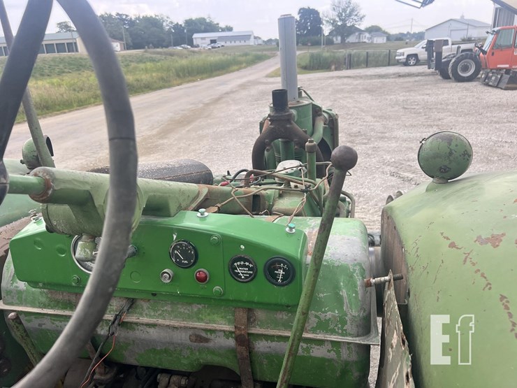 john-deere-830-image-31