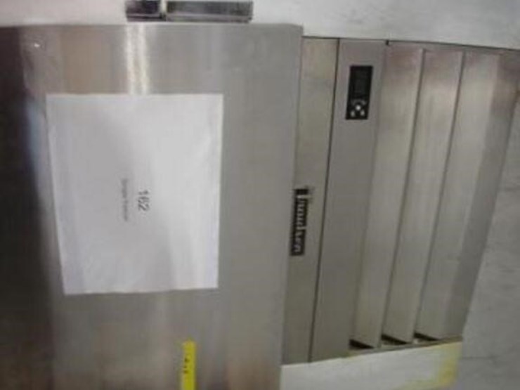 traulsen-industrial-6.5-in.-x-32-in.-x-30-in.-image-5