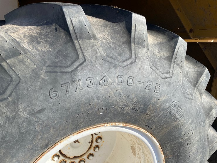 #1300-•-ag-gator-2004-injector-applicator-(colfax,-wi)-image-20