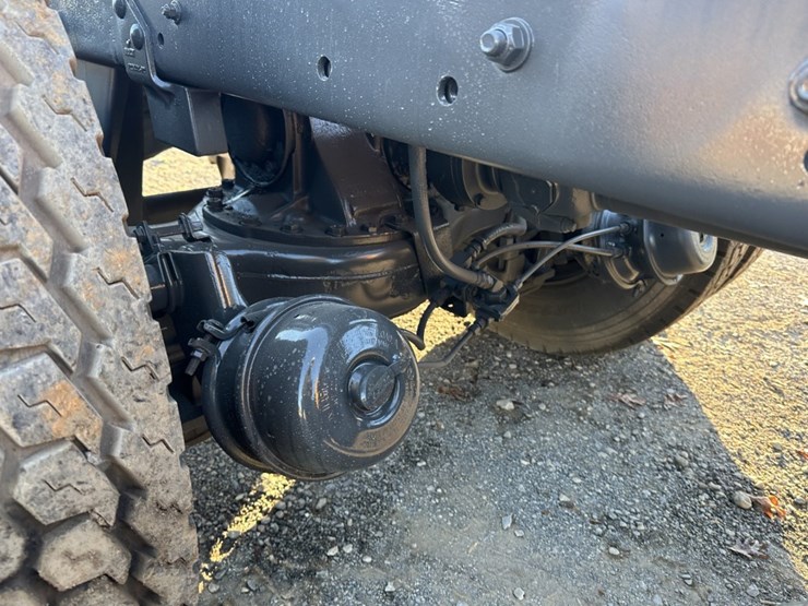 1996-mack-rd688s-image-40