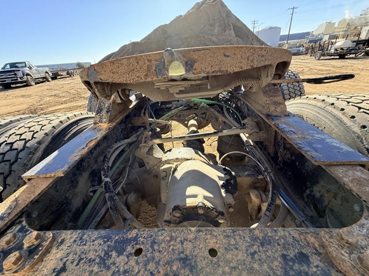 2007-freightliner-columbia-120-image-29