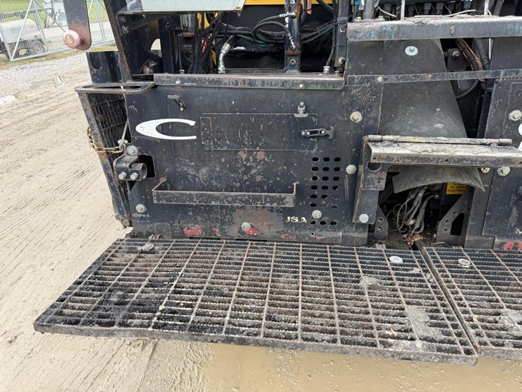 2015-caterpillar-ap-555e-image-37