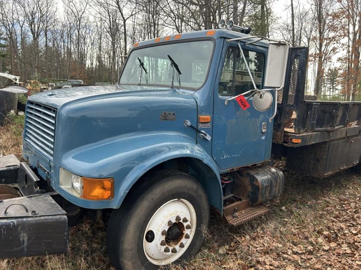 international-4700-image-10