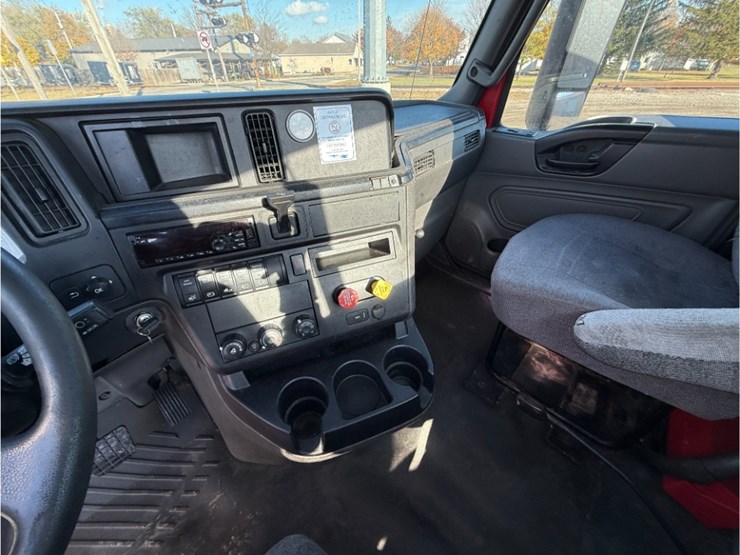 2019-international-lt-image-19