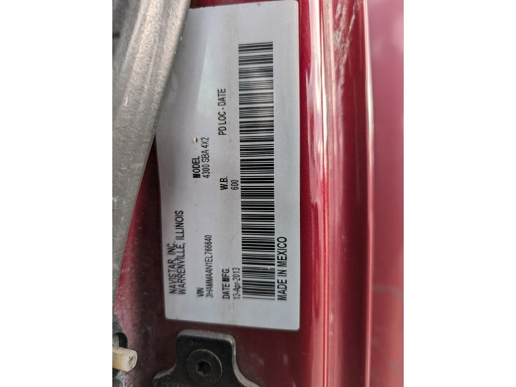 2014-international-durastar-4300-image-22