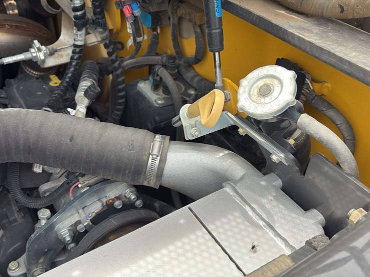 2022-new-holland-c362-image-30