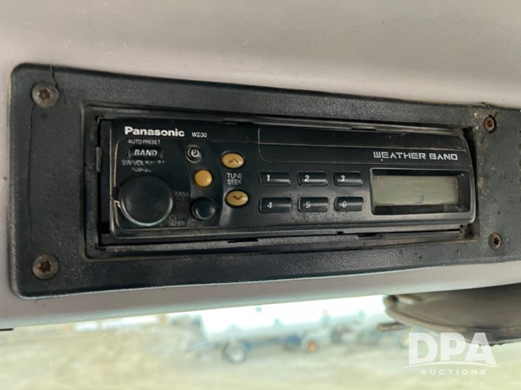 freightliner-fl80-image-51