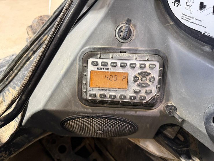 2022-bobcat-t770-image-30