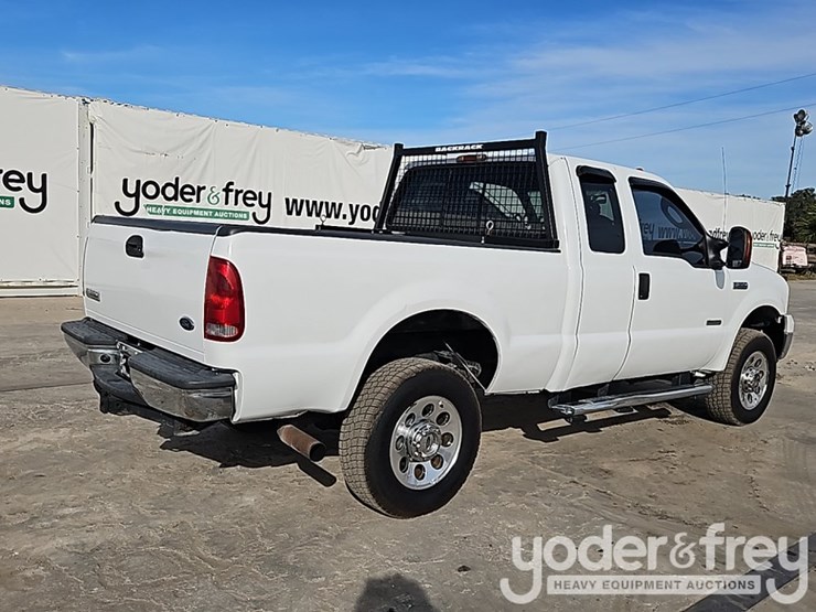 ford-f350-xlt-image-5