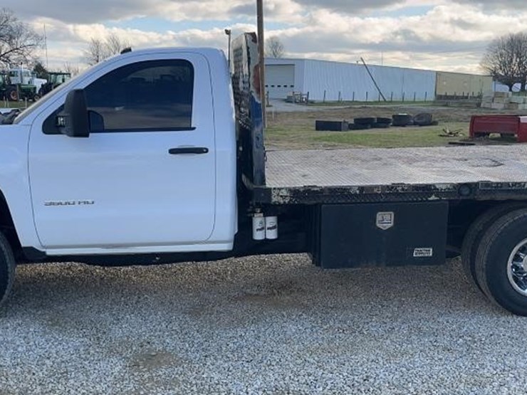 chevrolet-3500hd-image-2