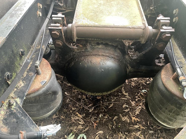 #210-•-2009-international-eagle-semi-tractor-(fall-creek,-wi)-(has-wi-title)-image-14